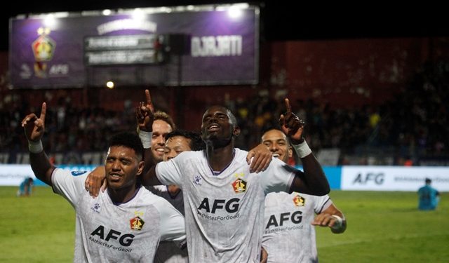 Flavio Silva bermain gemilang saat menjamu Persikabo di Stadion Brawijaya (Nanang Priyo Basuki)