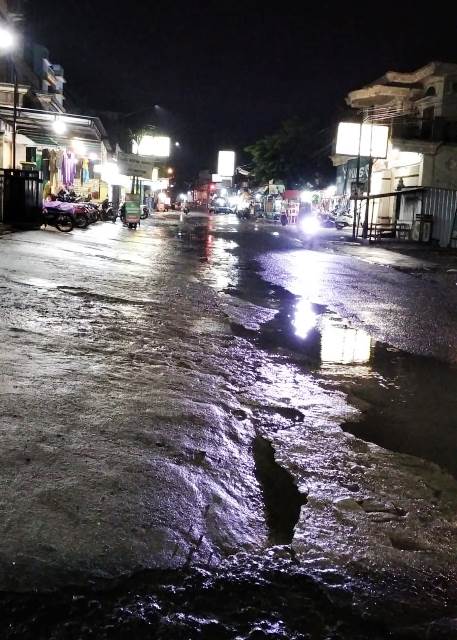 Nasib Pasar Sambi Langganan Banjir saat Hujan Deras Nasib Pasar Sambi Langganan Banjir saat Hujan Deras