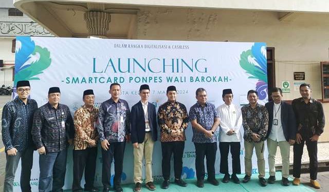 Peresmian smart card di Ponpes Wali Barokah Kediri (Sigit Cahya Setyawan)