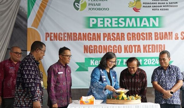 Suasana peresmian Pasar Grosir Ngronggo (Nanang Priyo Basuki)