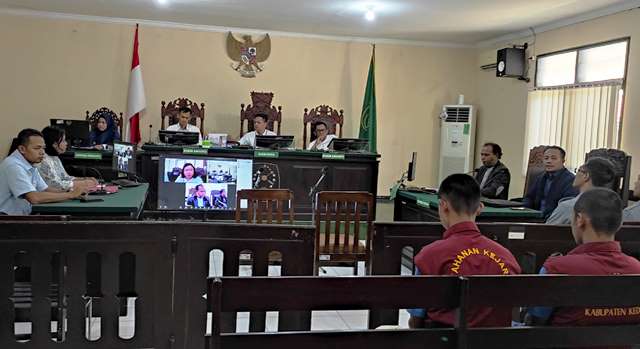 Suasana sidang perdana digelar di Pengadilan Negeri Kabupaten Kediri (Wildan Wahid Hasyim)