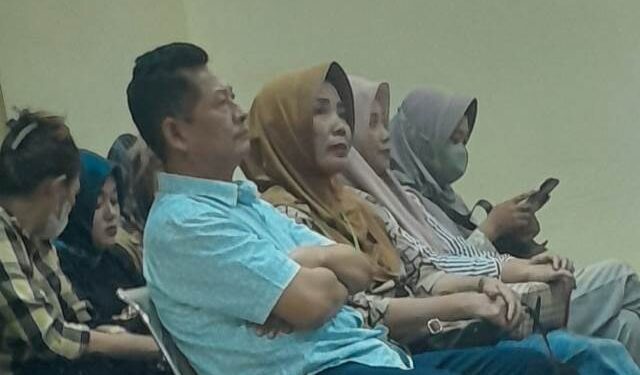 Terdakwa Hari Amin, kepala desa non aktif Desa Jambean Kecamatan Kras (istimewa)