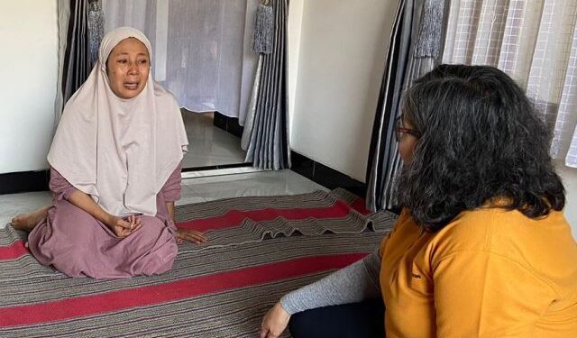 Pj. Wali Kota Zanariah saat datang ke rumah duka (kominfo)