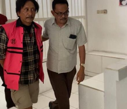 Catur Andrianto diamankan Tim Kejari Kota Kediri (istimewa)