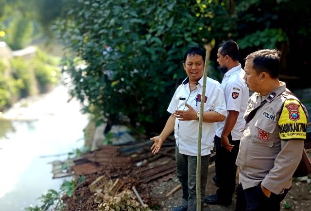 Terkait Limbah Diduga Beracun di Sungai Brantas, Kapolres Kediri Kota : Tunggu Hasil Laborat