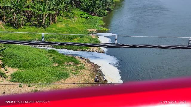 Berdasarkan Hasil Laborat, DLHKP Pastikan Limbah Beracun Dibuang ke Sungai Brantas