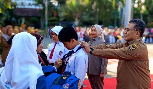 Suasana MPLS di SMPN 1 Kota Kediri (Faustav Imaniarta Wijaya)