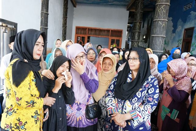 Jelang Hari Jadi, Kota Kediri Berduka, Pj Wali Kota Takziah ke Rumah Duka Lurah Setonogedong