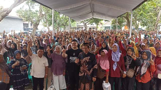 Dihadapan Ratusan Pendukungnya, Mas Dhito Ajak Berpolitik Damai dan Beretika Tanpa Rasa Permusuhan