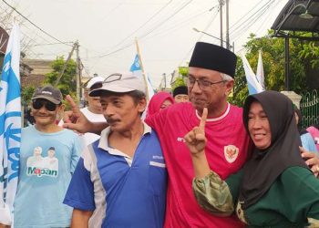 Gus Qowim blusukan di Bandar Kidul (Muhamad Dastian Yusuf)