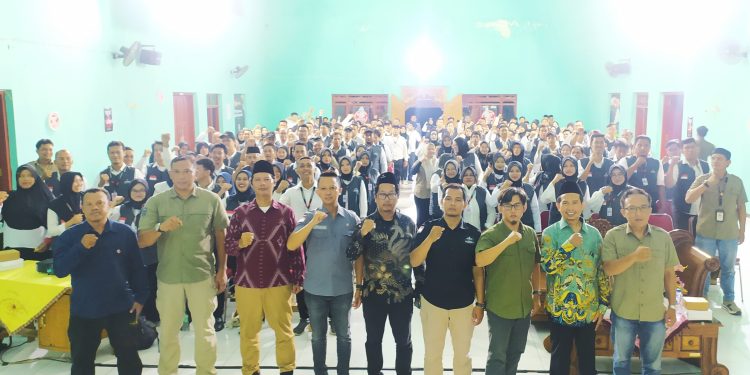 Bimtek pengawas TPS se-kecamatan Mojoroto (Muhamad Dastian Yusuf)