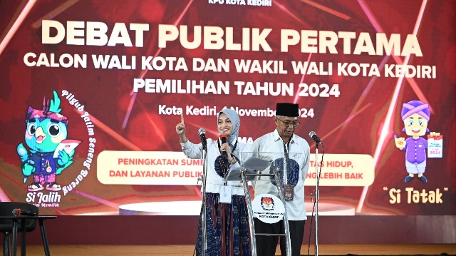 Mengulas Persentase Penduduk Miskin Kota Kediri Tertinggi Kedua di Jatim yang Dibeber Vinanda dalam Debat Publik