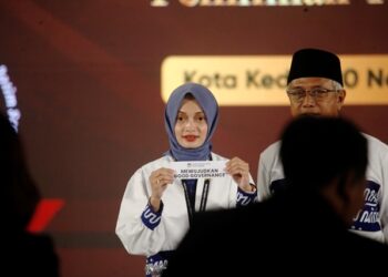 Mbak Vinanda - dan Gus Qowim (Nanang Priyo Basuki)