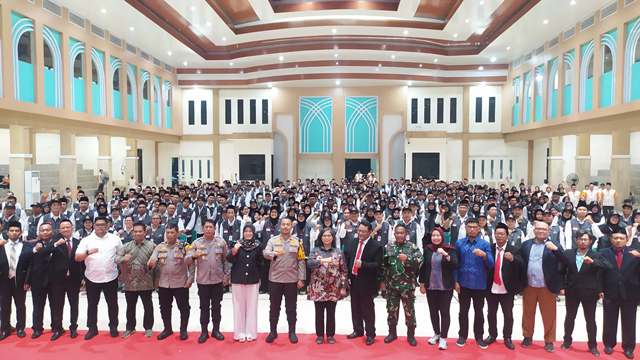 Pelantikan Pengawas TPS oleh Bawaslu Kota Kediri (Muhamad Dastian Yusuf)