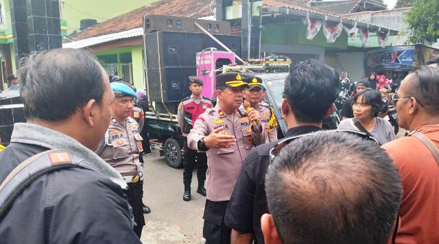 Terjadi Pungutan Wajib di Lingkungan Madrasah, Perwakilan LSM di Kediri Gruduk Kantor Kemenag