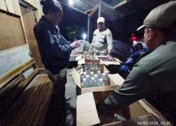 Barang bukti miras diamankan petugas gabungan (istimewa)