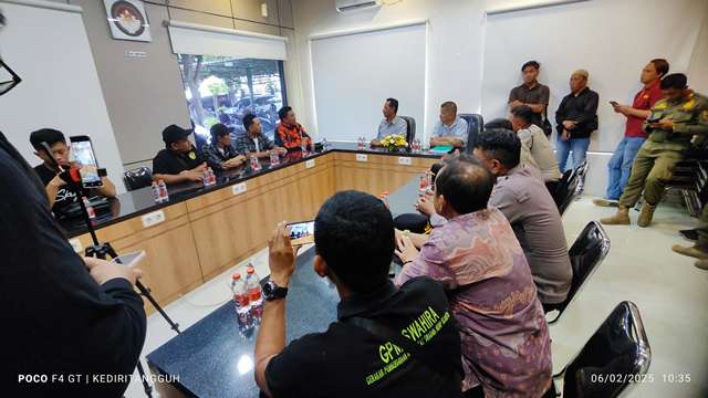 Maraknya Perumahan Salahi Aturan, Perwakilan LSM Dorong Perda Kota Kediri Direvisi Maraknya Perumahan Salahi Aturan, Perwakilan LSM Dorong Perda Kota Kediri Direvisi