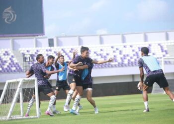 foto : persik fc