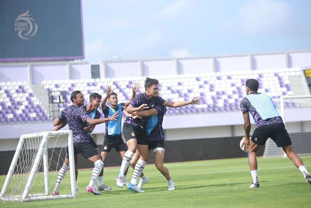 Pelatih Persik Harus Putar Otak Lawan Tim Pertahanan Terbaik Persita Tangerang