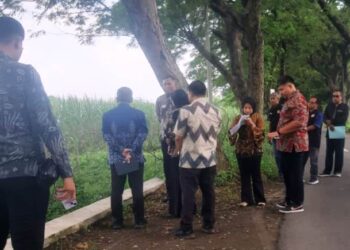 Mbak Wali sidak lokasi diusulkan untuk sekolah rakyat (istimewa)