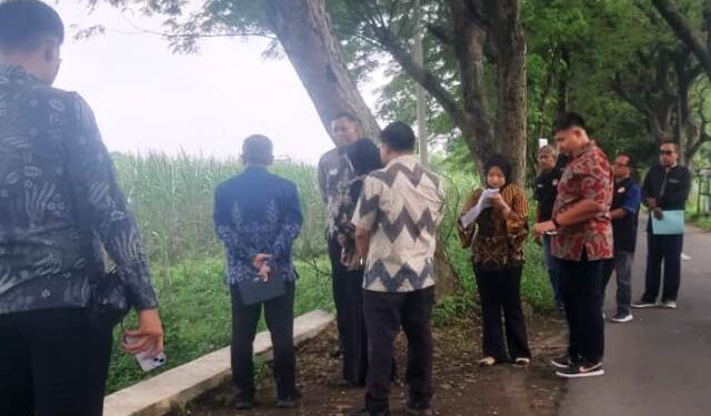 Mbak Wali sidak lokasi diusulkan untuk sekolah rakyat (istimewa)