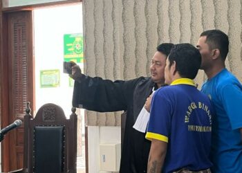 Sidang di Ruang Cakra Pengadilan Negeri Kota Kediri (Kintan Kinari Astuti)