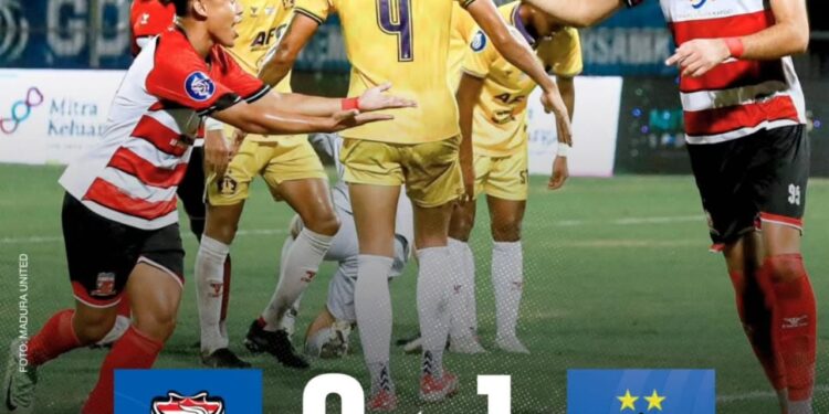 foto : pengamat sepak bola