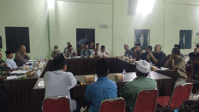 Perselisihan Wakaf Masjid Al Manan di Desa Dukuh Diwarnai Aksi Massa Tidak Diundang, Personil Gabungan Sigap Amankan Mediasi