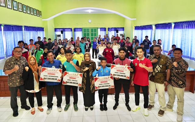 50 Atlet Berprestasi di Kediri Terima Beasiswa, Ada Sudah Berlaga di Kancah Internasional!