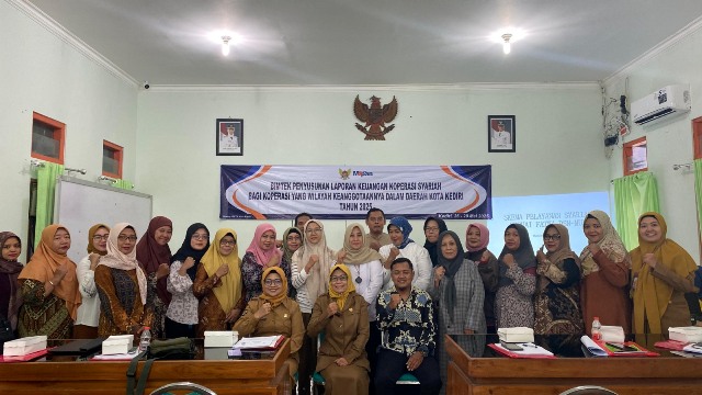 Tingkatkan Kompetensi Pengurus, Pemkot Kediri Gelar Bimtek Penyusunan Laporan Keuangan Koperasi Syariah