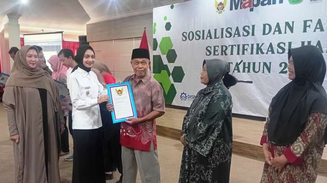 Dorong UMKM Naik Kelas, Pemkot Kediri Gratiskan Sertifikasi Halal untuk 120 Pelaku Usaha