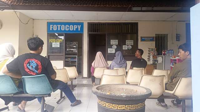 Catatan Samsat Katang, Kurangnya Keterbukaan Informasi Publik