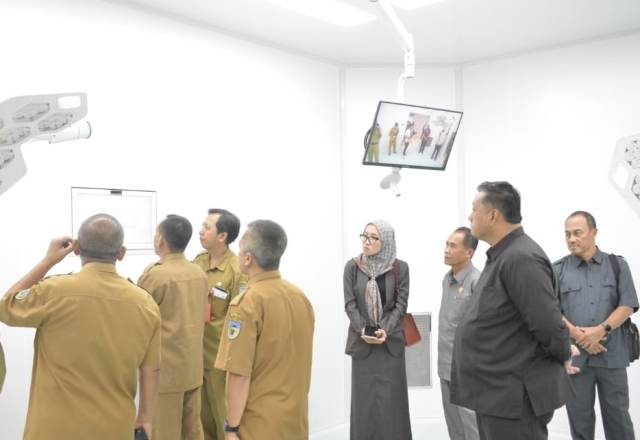 Komisi IV DPRD Tinjau Gedung Baru RSKK Pare: Pembangunan Menuju Kabupaten Kediri Sehat Komisi IV DPRD Tinjau Gedung Baru RSKK Pare: Pembangunan Menuju Kabupaten Kediri Sehat