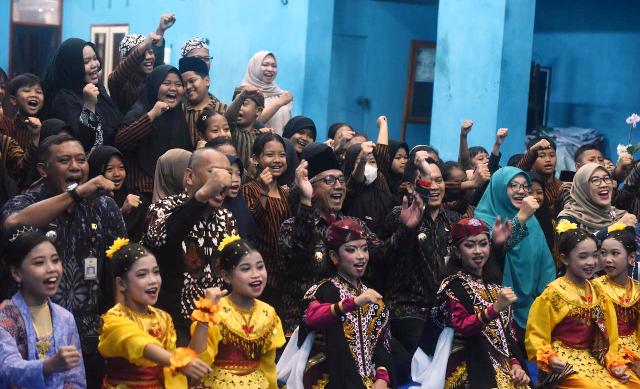 Anak Hebat, Indonesia Kuat: Semangat Hari Anak Nasional Bergema di Bandar Kidul