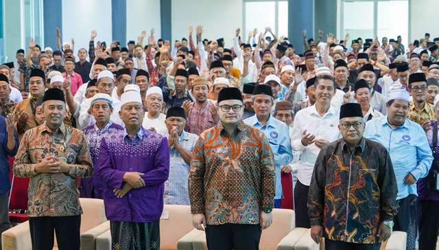 Hangatnya Silaturahmi Jamaah Haji Kediri: Cerita Sambel Pecel hingga Rombongan Terpisah Warnai Momen Tasyakuran