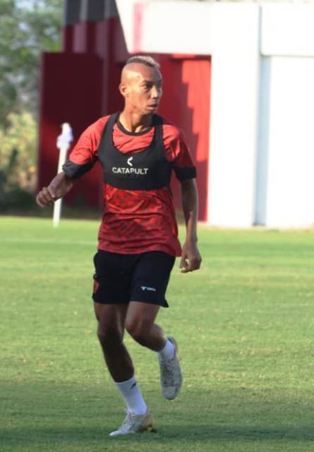 Hadapi Mantan Klub, Novri Setiawan Siap Tampil untuk Persik Kediri