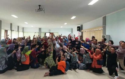 Hujan Tangis Lepas Abah Anang Kurniawan Tinggalkan Halaman Dinas Pendidikan Kota Kediri