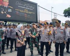 Pesan Kapolda Jatim Tingkatkan PAM Swakarsa, Buktikan Polri Kuat