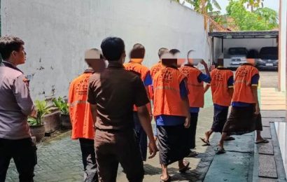 Sembilan Anak Terdakwa Kasus Penjarahan Demo Kediri Dituntut 2 Bulan Penjara, Kuasa Hukum Minta Keringanan Sembilan Anak Terdakwa Kasus Penjarahan Demo Kediri Dituntut 2 Bulan Penjara, Kuasa Hukum Minta Keringanan