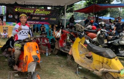 Semangat Tak Lekang Usia di Lintasan Tanah: Peserta 49 Tahun Bersinar di Final Funcross KSF 2025 Kediri Semangat Tak Lekang Usia di Lintasan Tanah: Peserta 49 Tahun Bersinar di Final Funcross KSF 2025 Kediri