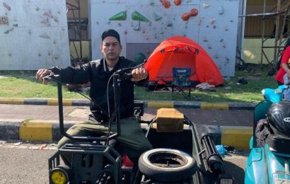 Ray Macdonald, Scooteris Thailand yang Terpikat oleh Semangat dan Kemeriahan Kediri Scooter Festival 2025