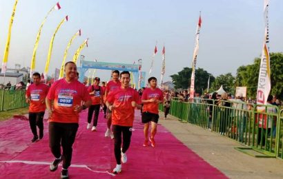Ratusan Pelari Ikuti Pare Run KONI Kabupaten Kediri 2025