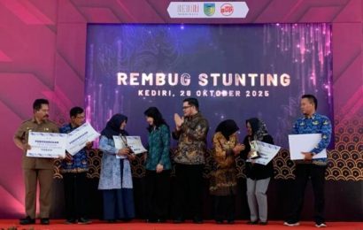 Kendala Tekan Stunting, Bupati Kediri Berdalih Kualitas Air Bersih dan Pola Hidup Sehat Rakyatnya Kendala Tekan Stunting, Bupati Kediri Berdalih Kualitas Air Bersih dan Pola Hidup Sehat Rakyatnya