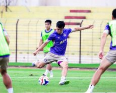 Duel Sarat Emosi di Bantul: Persik Kediri Tantang PSIM Yogyakarta, Reuni Panas dengan Ze Valente Duel Sarat Emosi di Bantul: Persik Kediri Tantang PSIM Yogyakarta, Reuni Panas dengan Ze Valente