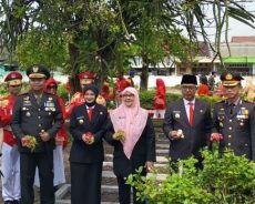 Dalam Keheningan Taman Makam Pahlawan, Wali Kota Kediri : Semangat Juang Itu Masih Bernyawa Dalam Keheningan Taman Makam Pahlawan, Wali Kota Kediri : Semangat Juang Itu Masih Bernyawa