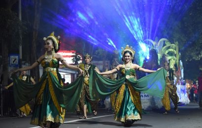 PT Gudang Garam Hadirkan Legenda Nyi Roro Kidul di Dhoho Night Carnival 2025