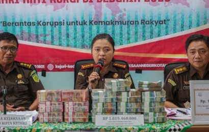 Dana Korupsi Hibah KONI 2023 Resmi Masuk RKUD, Pemkot Kediri Pastikan Manfaat untuk Warga Dana Korupsi Hibah KONI 2023 Resmi Masuk RKUD, Pemkot Kediri Pastikan Manfaat untuk Warga