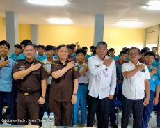 Dari Bangku Sekolah Untuk Indonesia : Pemkot Kediri Nyalakan Misi Kebangsaan Dari Bangku Sekolah Untuk Indonesia : Pemkot Kediri Nyalakan Misi Kebangsaan