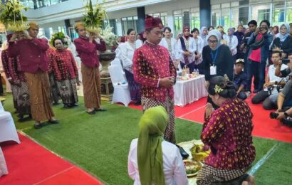 44 Pasang di Kabupaten Kediri Akhirnya Satukan Kepastian: Pemkab Ngunduh Mantu Rayakan Cinta di Hari Ibu