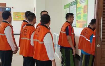 Tujuh Penjarah Gedung DPRD Kota Kediri Divonis Ringan, Hakim Pertimbangkan Pengakuan dan Penyesalan Tujuh Penjarah Gedung DPRD Kota Kediri Divonis Ringan, Hakim Pertimbangkan Pengakuan dan Penyesalan